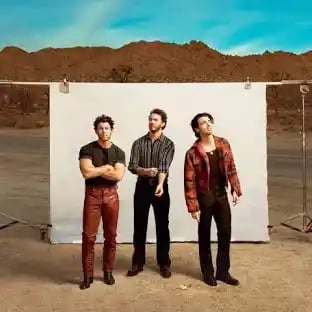 Jonas Brothers in desert